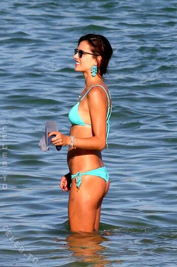 🔥 Alessandra ambrosio  page leaked private photo uncensored full