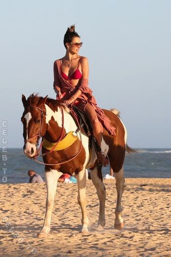 🔥 Alessandra ambrosio  page leaked private photo uncensored full