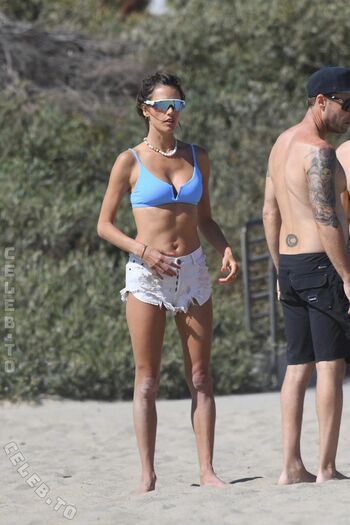 🔥 Alessandra ambrosio  page leaked private photo uncensored full