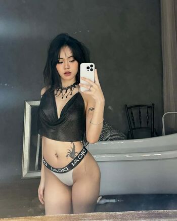 🔥 Chinnipha khlaichans page leaked private photo uncensored full