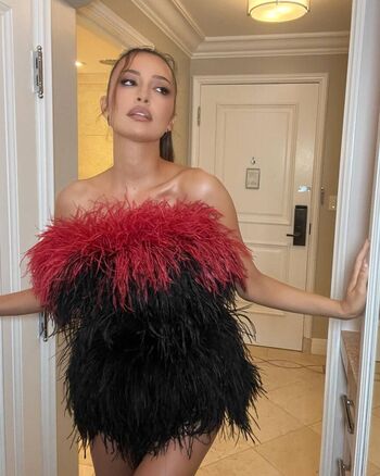 🔥 Christian serratos leaked private photo uncensored full