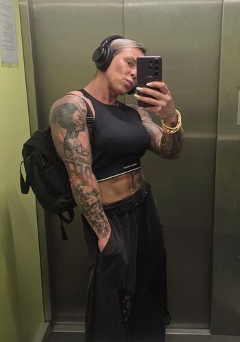🔥 Crazyxbody leaked private photo uncensored full