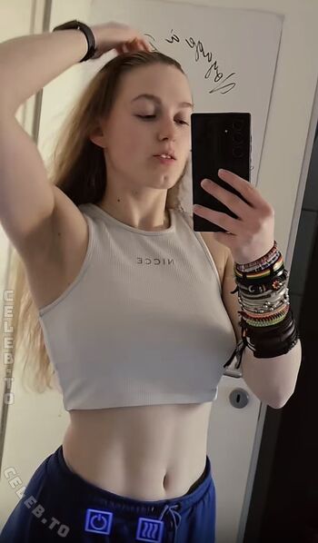 🔥 Einfachnurchristiinaa leaked private photo uncensored full
