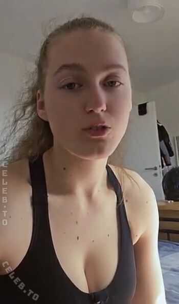 🔥 Einfachnurchristiinaa leaked private photo uncensored full