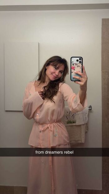 🔥 Ester dobrik page leaked private photo uncensored full