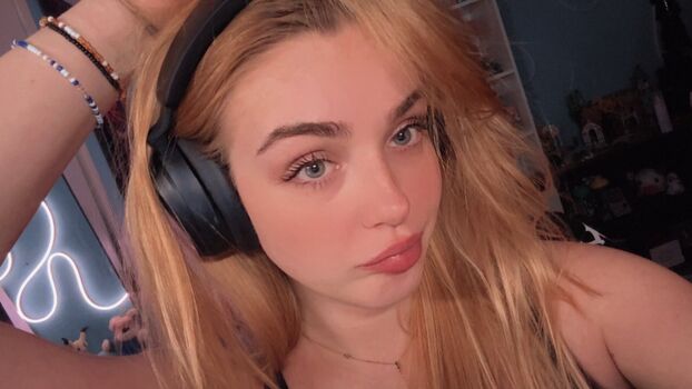 🔥 Halesfyii leaked private photo uncensored full