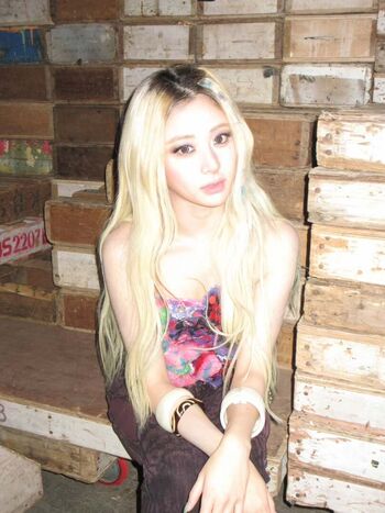 🔥 Huh yunjin  page leaked private photo uncensored full