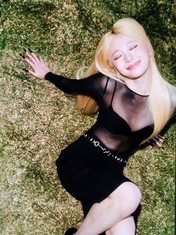 🔥 Huh yunjin  page leaked private photo uncensored full