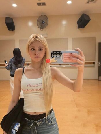 🔥 Huh yunjin  page leaked private photo uncensored full