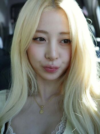 🔥 Huh yunjin  page leaked private photo uncensored full