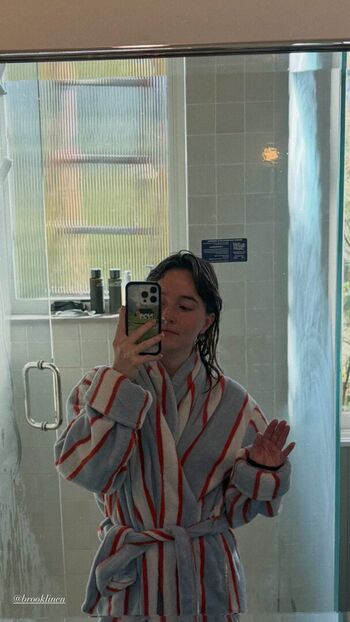 🔥 Kaitlyn dever leaked private photo uncensored full