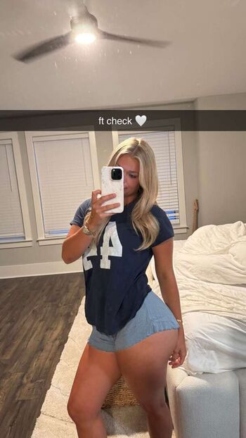 🔥 Katie sigmond  page leaked private photo uncensored full