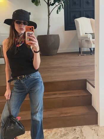 🔥 Kiernan shipka  page leaked private photo uncensored full