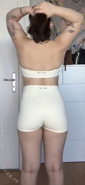 🔥 Laurassoberlife page leaked private photo uncensored full