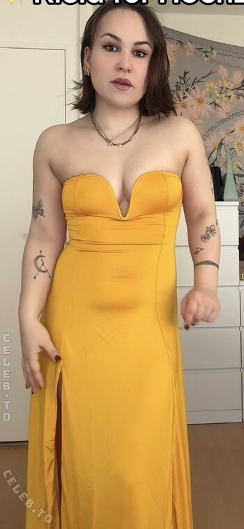 🔥 Laurassoberlife page leaked private photo uncensored full