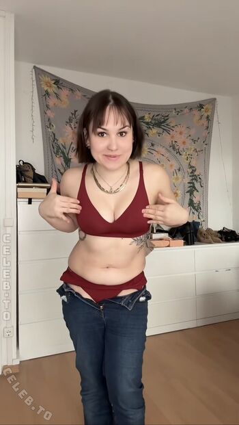 🔥 Laurassoberlife page leaked private photo uncensored full