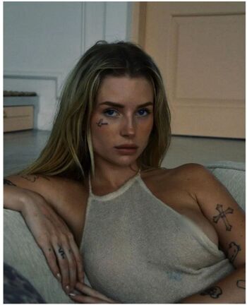 🔥 Lottie moss leaked private photo uncensored full