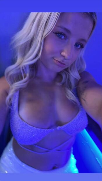 🔥 Luceoliviaxo leaked private photo uncensored full