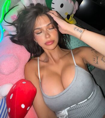 🔥 Luvstruck  page leaked private photo uncensored full