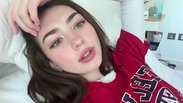 🔥 Lyzzahh page leaked private photo uncensored full