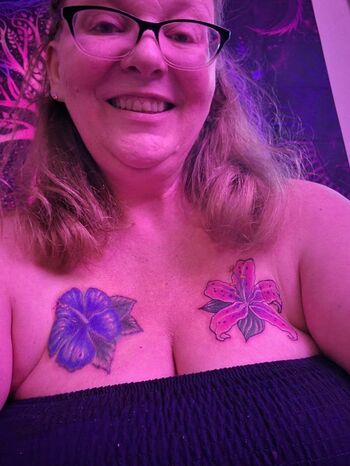 🔥 Mature women leaked private photo uncensored full