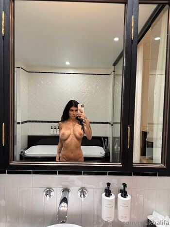 🔥 Mia khalifa  page leaked private photo uncensored full