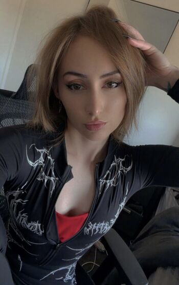 🔥 Monique van den bogart leaked private photo uncensored full