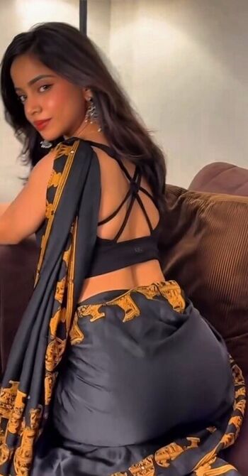 🔥 Muskan karia page leaked private photo uncensored full