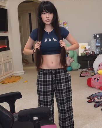 🔥 Pokimane  page leaked private photo uncensored full