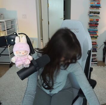 🔥 Pokimane  page leaked private photo uncensored full