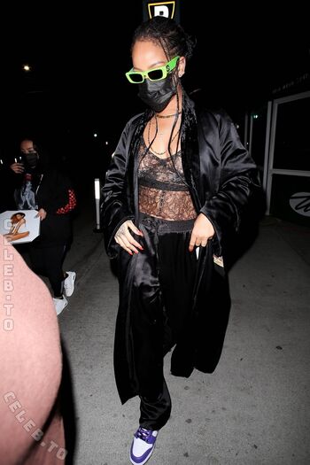 🔥 Rihanna  page leaked private photo uncensored full