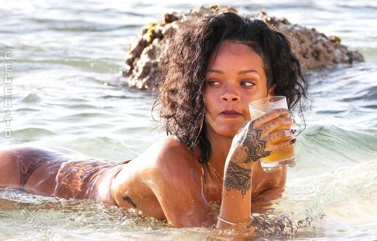 🔥 Rihanna  page leaked private photo uncensored full