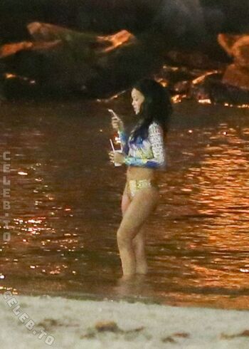 🔥 Rihanna leaked private photo uncensored full