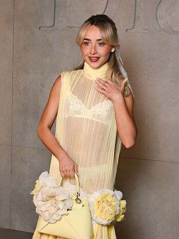🔥 Sabrina carpenter  page leaked private photo uncensored full