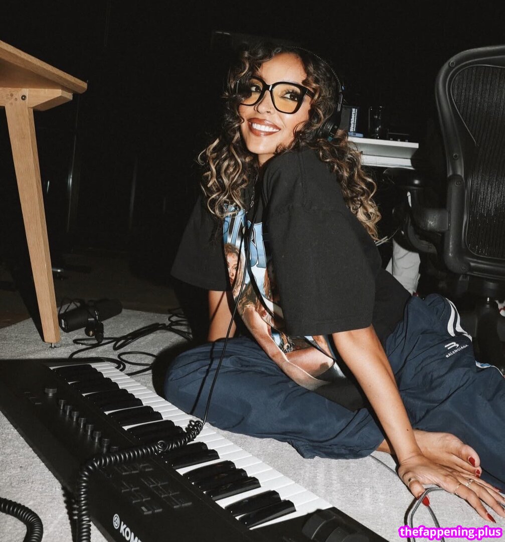 🔥 Amber heard leaked private photo uncensored full