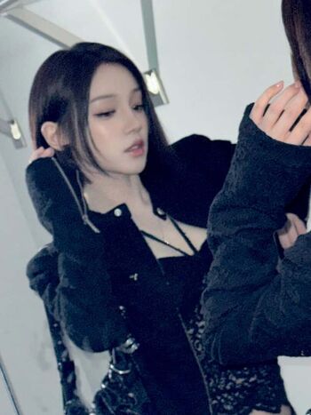 🔥 Yuqi leaked private photo uncensored full