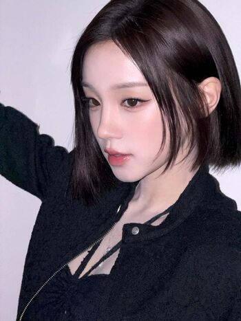 🔥 Yuqi leaked private photo uncensored full